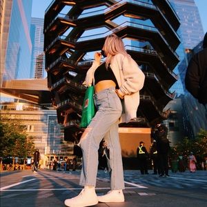 Meet your Posher, Sydney